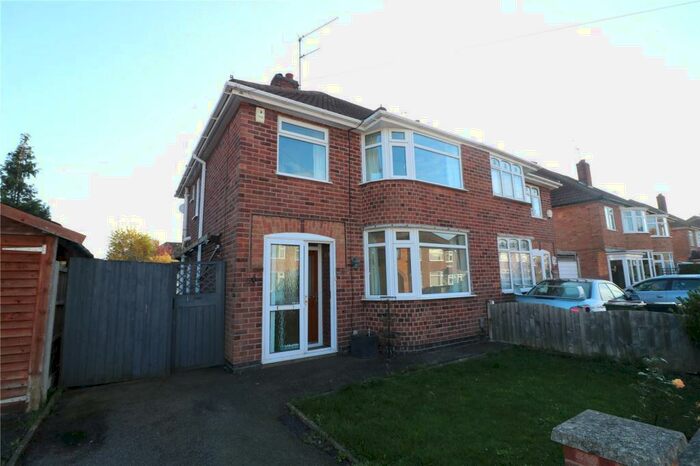 3 Bedroom Semi-Detached House To Rent In Ashbourne Road, Wigston, LE18
