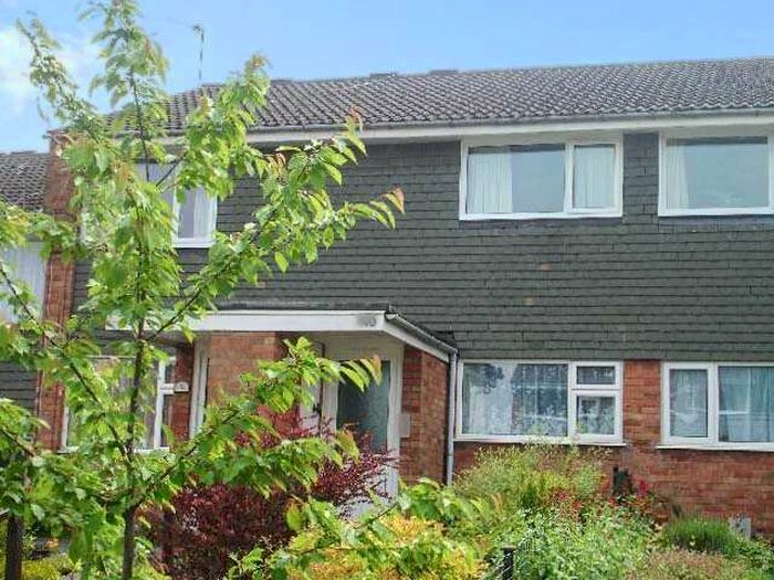 2 Bedroom Maisonette Flat To Rent In Cherryleas Drive, West End, Leicester, LE3