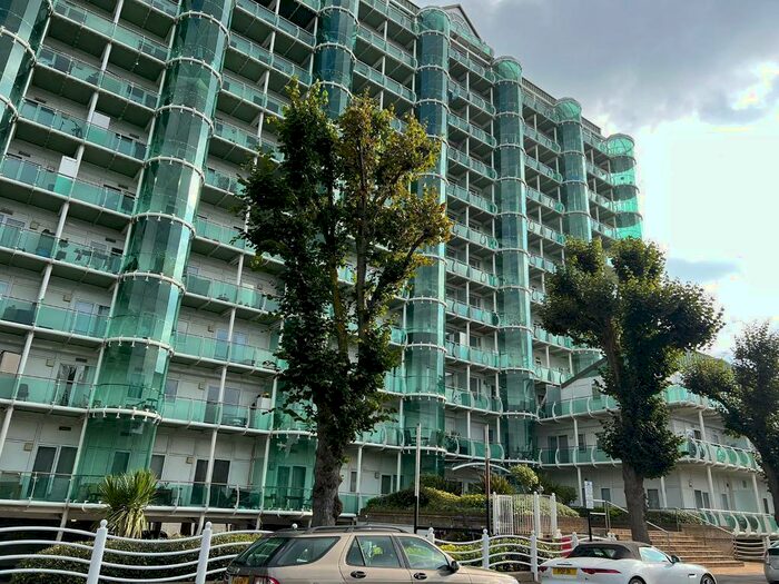 4 Bedroom Flat To Rent In Sydney Road, London, EN2