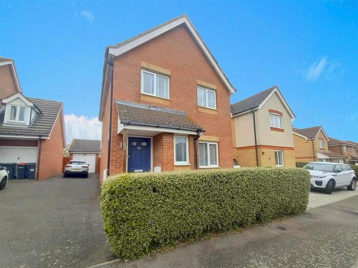 2 Bedroom Detached House To Rent In Warden Point Way, Seasalter, Whitstable, CT5