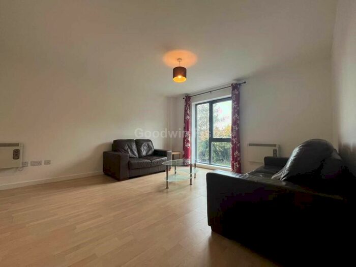 2 Bedroom Flat To Rent In Ordsall Lane, Salford, M5