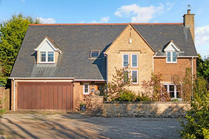 4 Bedroom Detached House For Sale In Lavender House, Abingdon Road, Witney, OX29