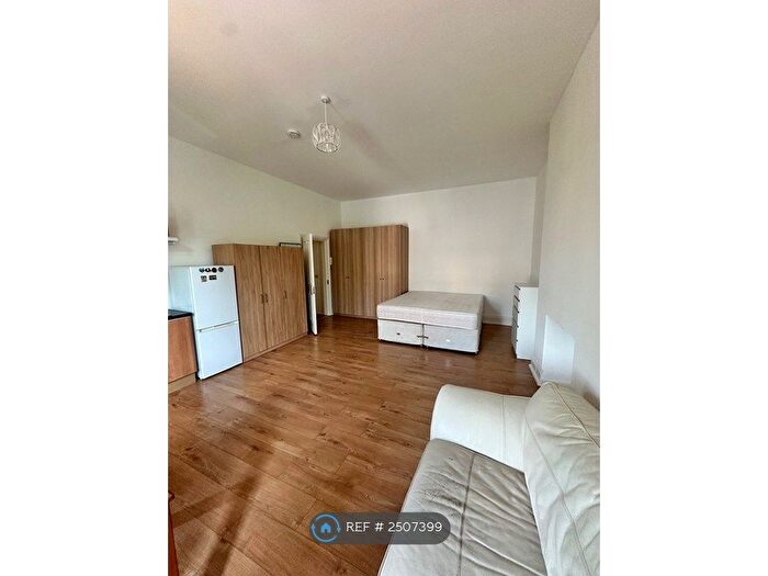 Studio To Rent In Wimborne Road, Bournemouth, BH2