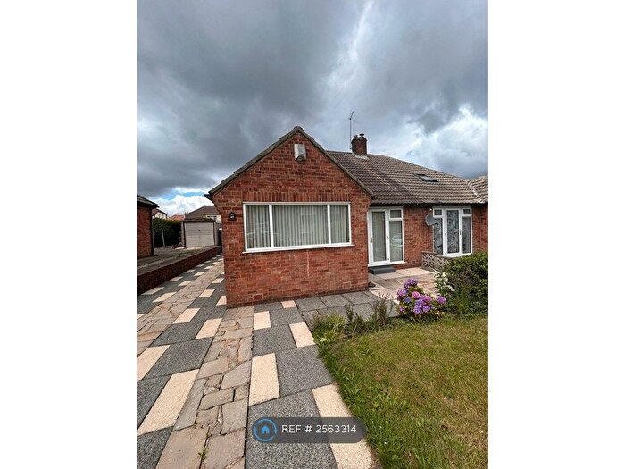 2 Bedroom Bungalow To Rent In The Fairway, Stanningley, Pudsey, LS28