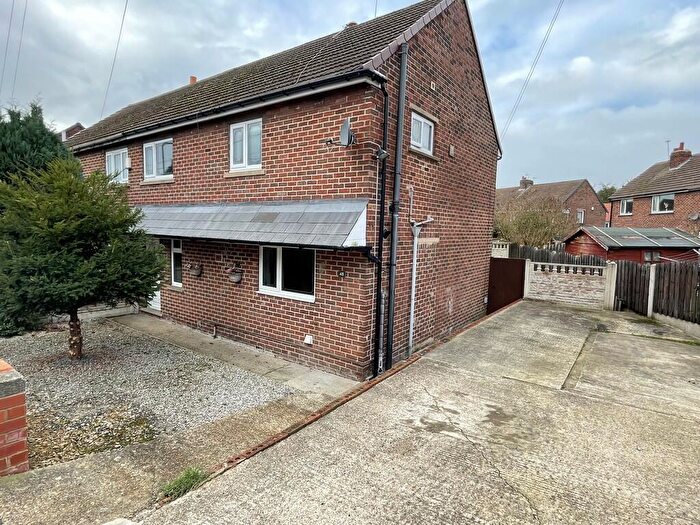 3 Bedroom Semi-Detached House To Rent In South Road, Dodworth, S75