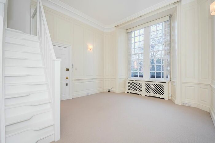 Studio To Rent In Hans Place, London, SW1X