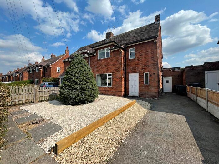 3 Bedroom Semi-Detached House To Rent In Lutterell Way, West Bridgford, NG2