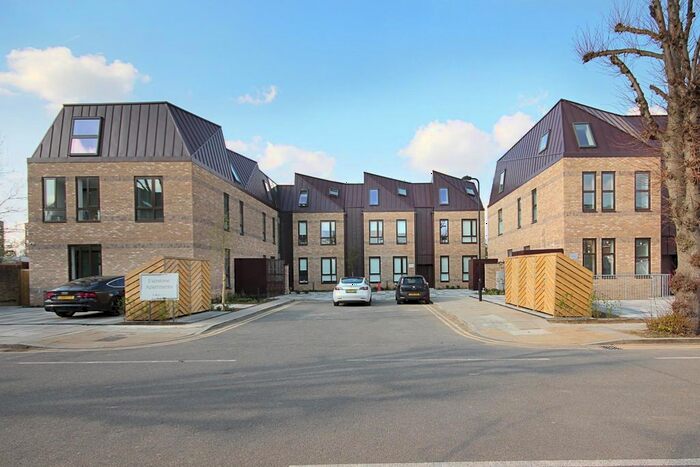 2 Bedroom Flat To Rent In Inglis Road, London, W5