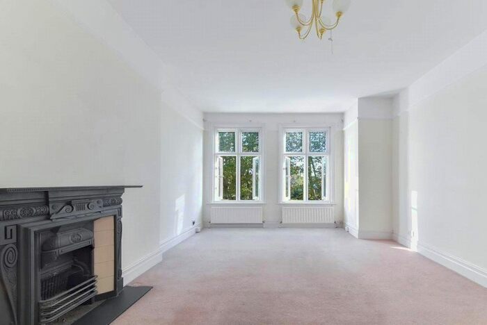 3 Bedroom Flat To Rent In Bishops Mansions, Bishops Park Road, London, SW6