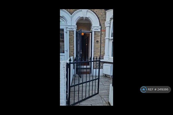 4 Bedroom Terraced House To Rent In Thorpe Road, London, E6
