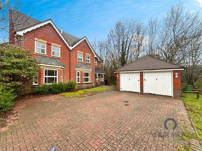 4 Bedroom Detached House For Sale In Hendon Grove, Epsom, Surrey, KT19