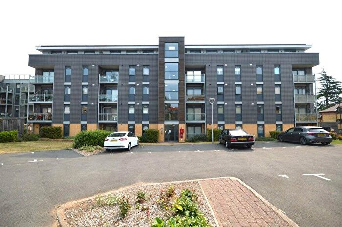 2 Bedroom Flat To Rent In Newsom Place, St Peters Road, St Albans, AL1