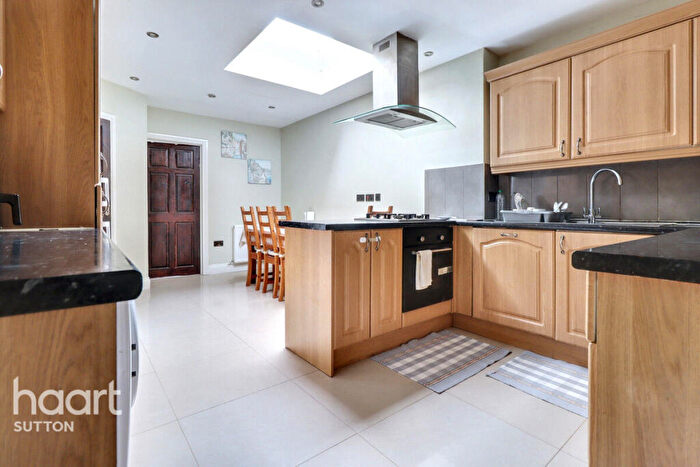 4 Bedroom Terraced House For Sale In Muchelney Road, Morden, SM4