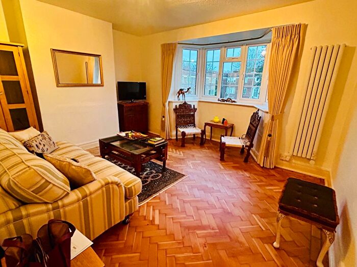 1 Bedroom Flat To Rent In Ballards Lane, London, N3