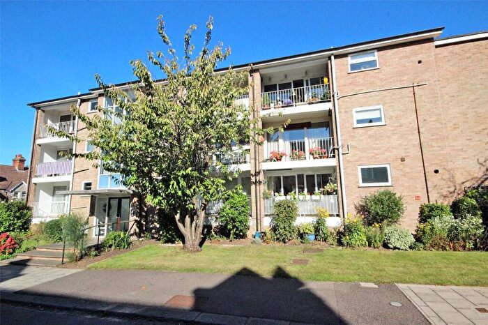2 Bedroom Apartment For Sale In St. Michaels Road, Bedford, Bedfordshire, MK40