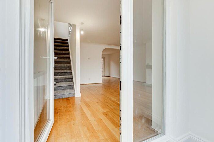 3 Bedroom Property For Sale In St. Johns Road, Kettering, NN15