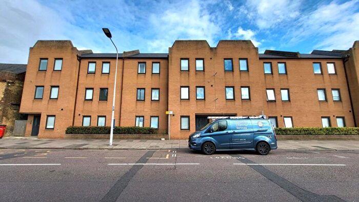 1 Bedroom Flat For Sale In Lincoln Road, Peterborough, PE1