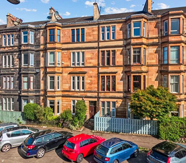 2 Bedroom Flat For Sale In Albert Avenue, Flat /, Queen's Park, Glasgow, G42