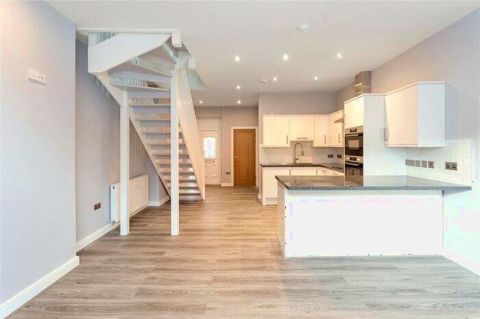 2 Bedroom Apartment To Rent In Grove Street, Wilmslow, Cheshire, SK9