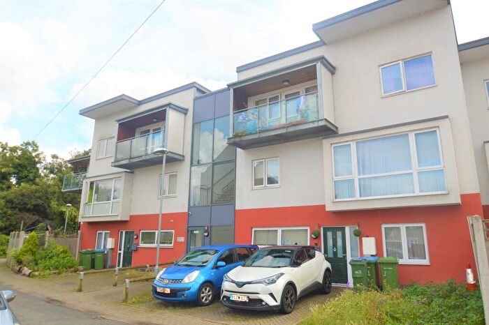 1 Bedroom Flat For Sale In Poplar Place, London, SE28