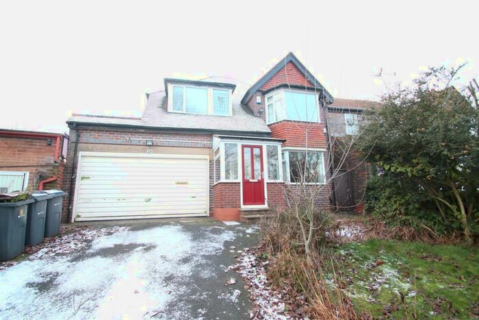 3 Bedroom Detached House To Rent In Fitz Roy Avenue, Birmingham, B17