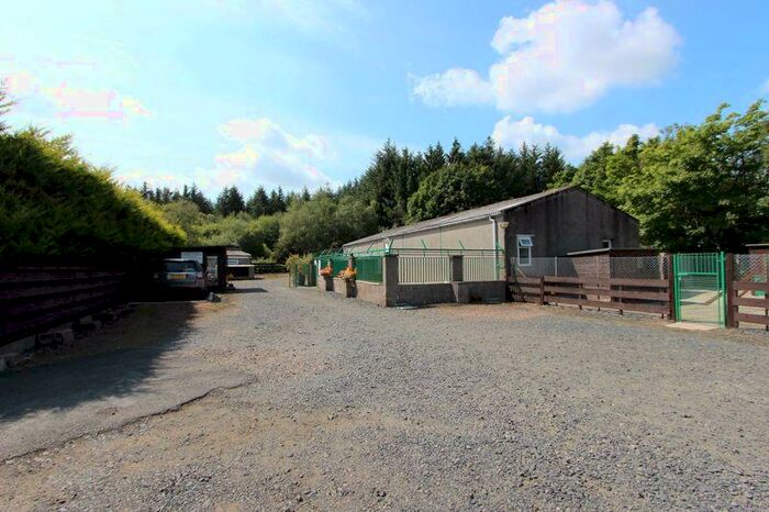 Detached House For Sale In Country Cuddles Kennels Business And . Acre Paddock, KY4