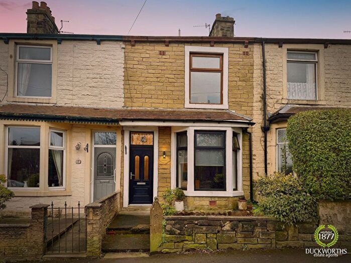 3 Bedroom Terraced House For Sale In Burnley Road, Altham, BB5