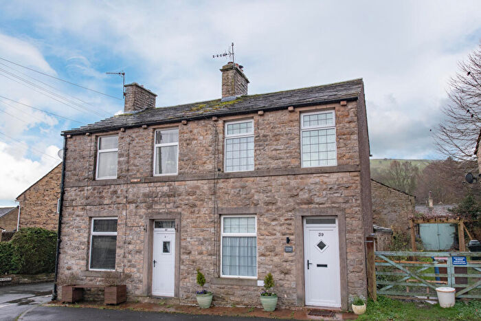 1 Bedroom Semi-Detached House For Sale In Meadow Lane, Cononley, North Yorkshire, BD20