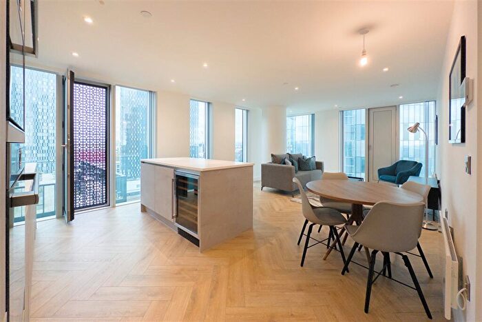2 Bedroom Apartment To Rent In Elizabeth Tower, M15