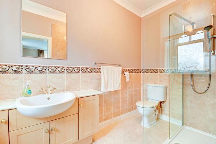 2 Bedroom Flat For Sale In Coach Road, Sleights, Whitby, YO22