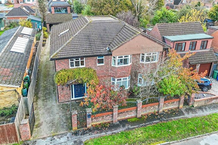 5 Bedroom Detached House For Sale In Florence Road, College Town, Sandhurst, GU47