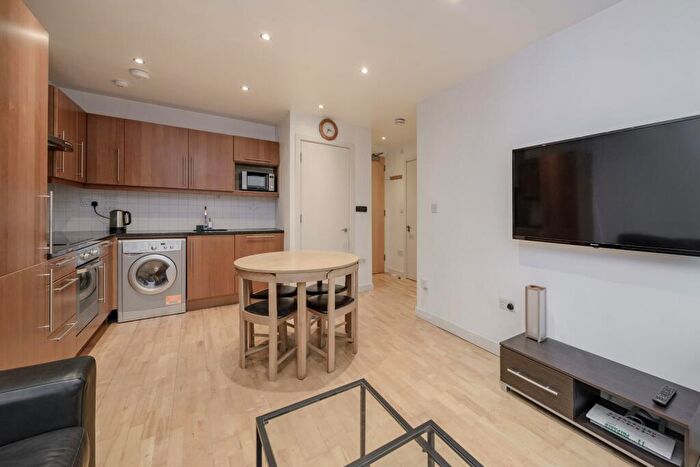 1 Bedroom Flat To Rent In Fetter Lane, Holborn, London, EC4A