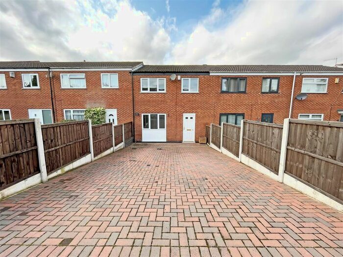 3 Bedroom Terraced House To Rent In Ridgeway Walk, Top Valley, Nottingham, NG5