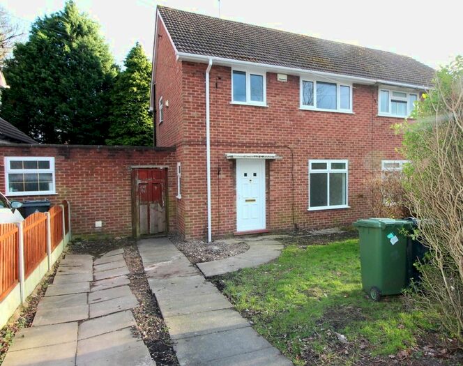 3 Bedroom Semi-Detached House To Rent In Trinity Road, Willenhall WV12