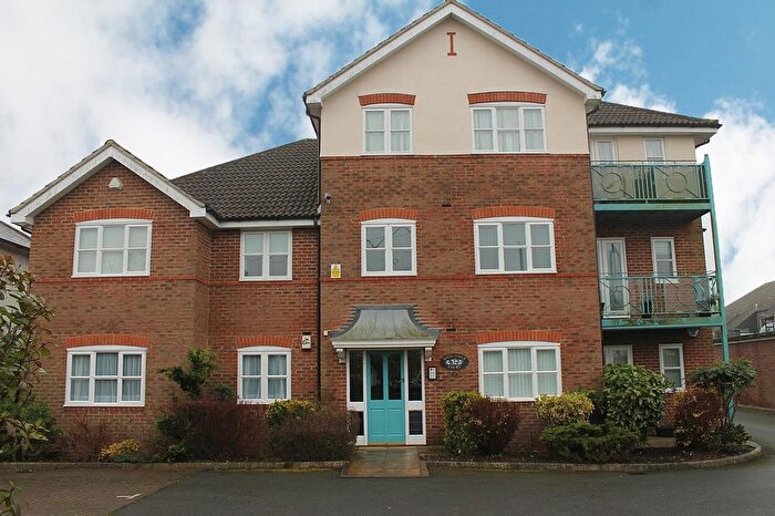 2 Bedroom Flat To Rent In Penn Road, Hazlemere, High Wycombe, HP15