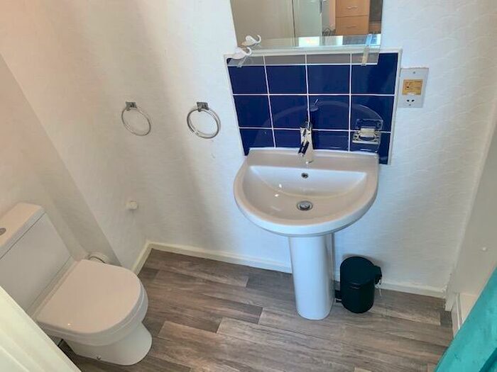 1 Bedroom House Of Multiple Occupation To Rent In Newport Road, Cardiff(City), CF24
