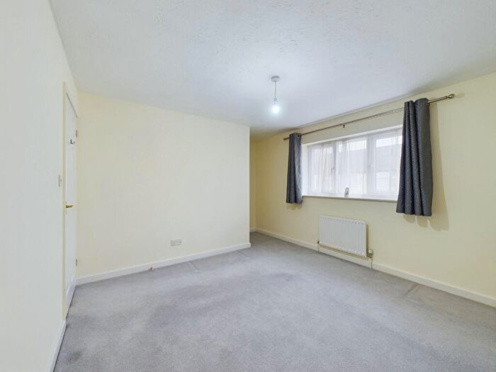 2 Bedroom Terraced House For Sale In Barry Road, Abington, Northampton, NN1
