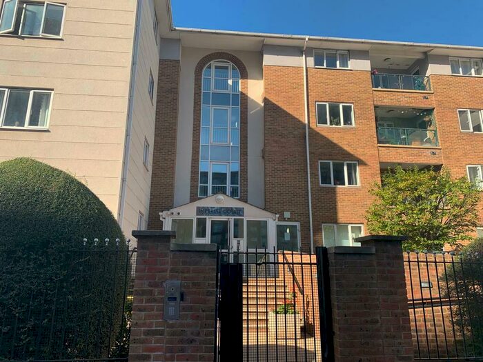 2 Bedroom Flat To Rent In Empire Way, Wembley, HA9