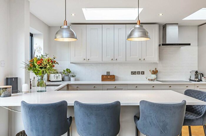 4 Bedroom Detached House For Sale In Green Curve, Banstead, SM7