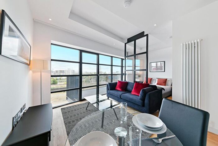 Apartment For Sale In Amelia House, London City Island, E14