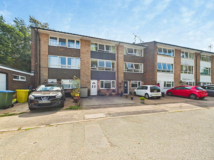 4 Bedroom Terraced House For Sale In Dale Close, Horsham, RH12