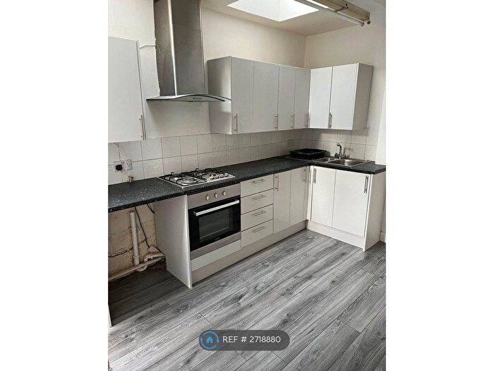 2 Bedroom Flat To Rent In Bulkington Road, Bedworth, CV12