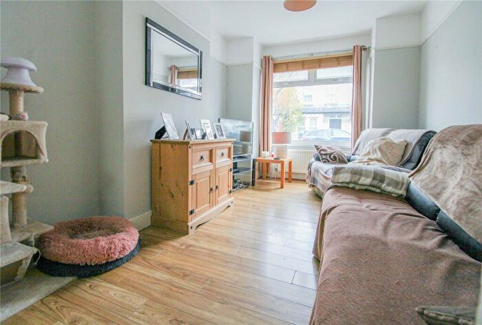 3 Bedroom Terraced House For Sale In Bredon Road, Croydon, CR0
