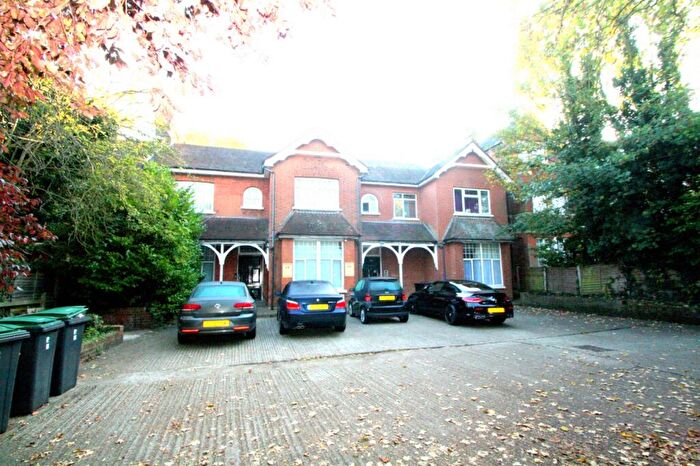 Flat To Rent In Colney Hatch Lane, Muswell Hill, N10