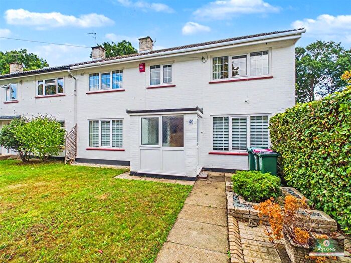 4 Bedroom End Of Terrace House For Sale In Punch Copse Road, Three Bridges, RH10