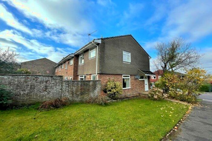 2 Bedroom Property To Rent In Old Malling Way, Lewes BN7