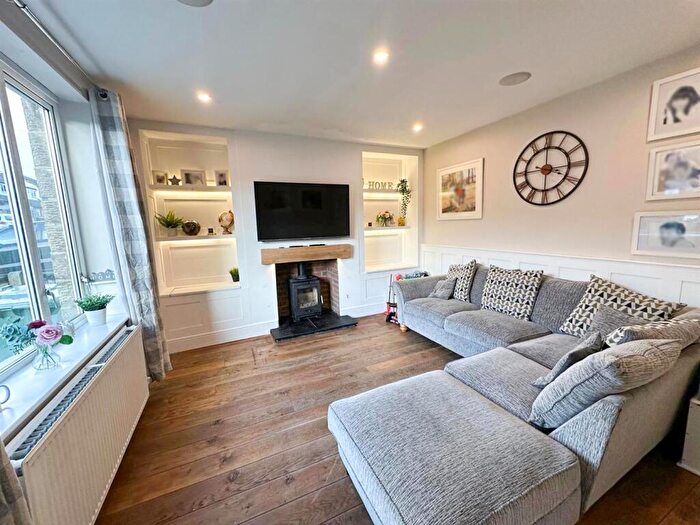 3 Bedroom Terraced House For Sale In Daisy Hill, Silsden, BD20