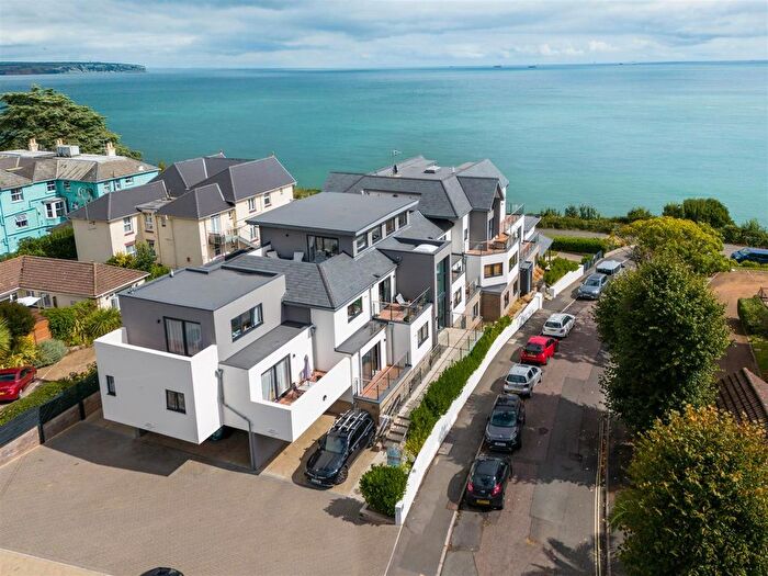 2 Bedroom Flat For Sale In Shanklin, Isle Of Wight, PO37
