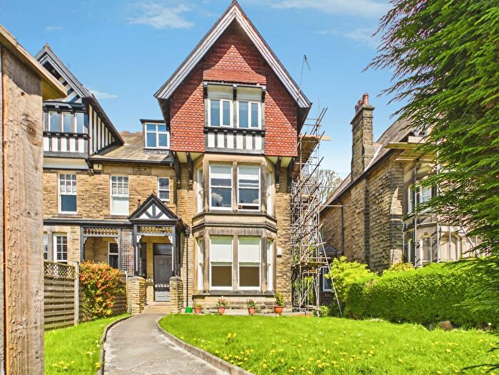 3 Bedroom Duplex To Rent In Lancaster Road, Harrogate, HG2