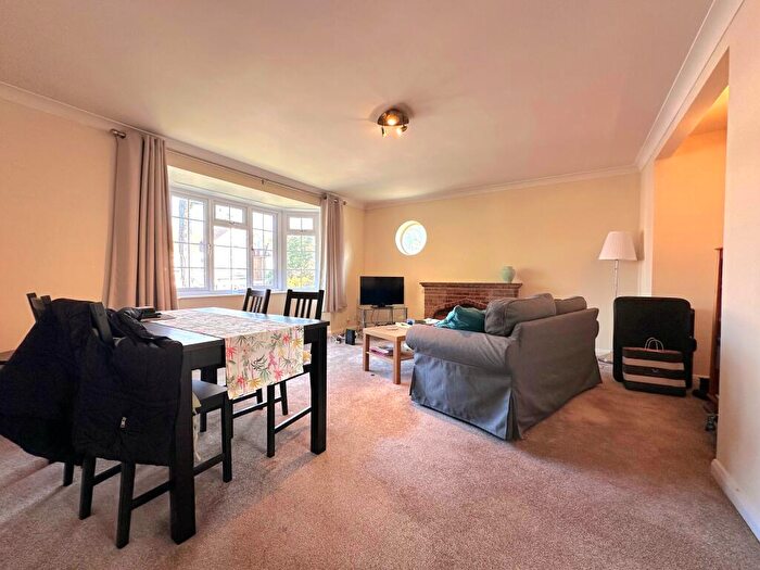 2 Bedroom Flat To Rent In Wolsey Court, London Road, BR1